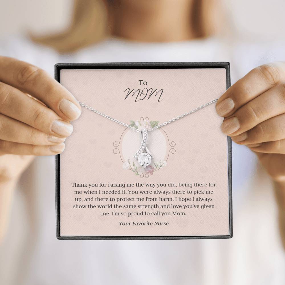 Show The World Mom Necklace
